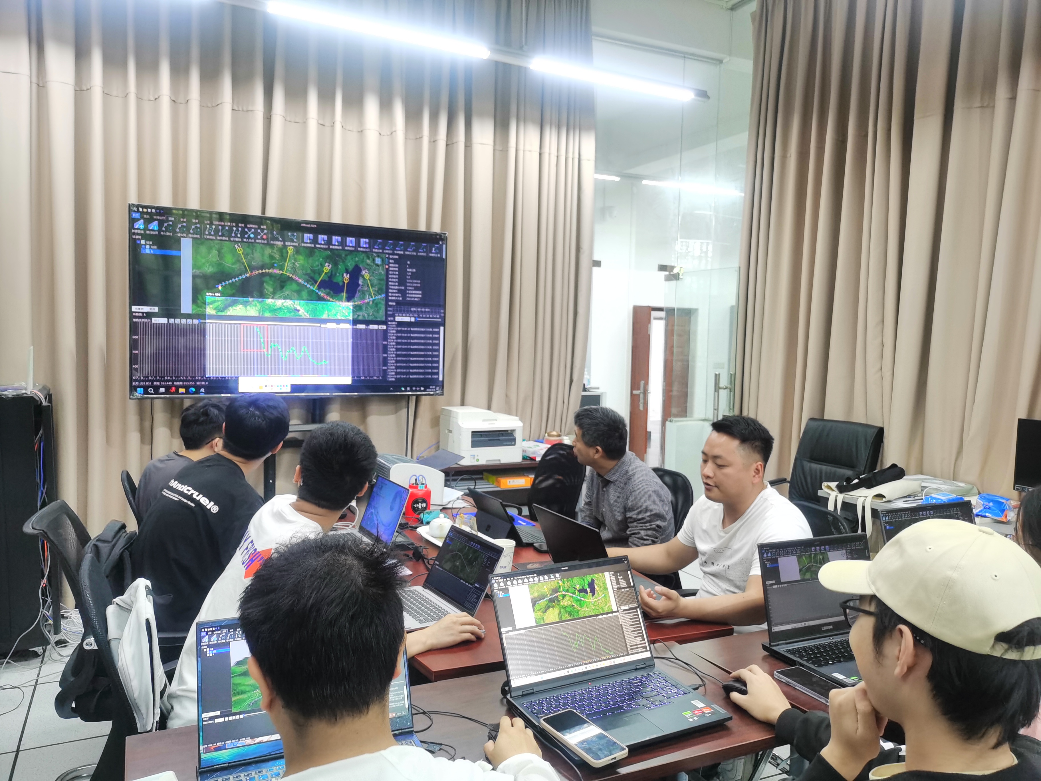 创途信息携手江苏狄诺尼助力西南交通大学土木工程学院暑期实践，赋能高校数字化人才培养(图2)